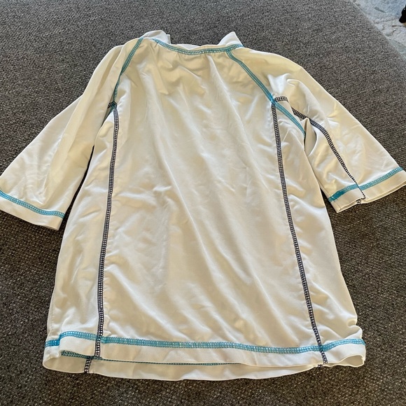 White boy’s rashguard - Picture 3 of 3